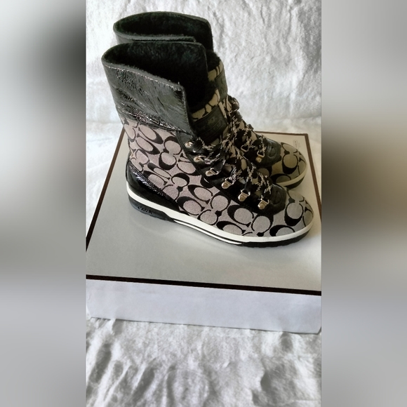 Coach Signature Patterned Black and Grey Tailor Hiking Boots Size 7.5 - Picture 12 of 12